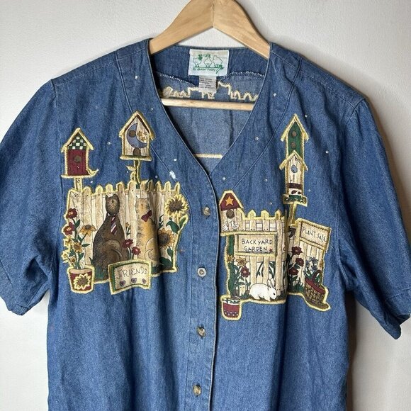 The Quacker Factory Shirt Large Denim Embroidered Short Sleeve Button up - Picture 2 of 12
